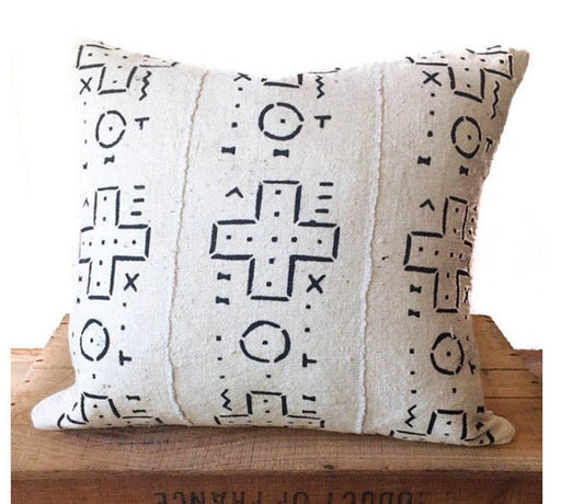 Mudcloth Pillow Cover, African Mud Cloth, Authentic Mud Cloth Pillow, Black and White, Multiple Sizes Available "Hailey"