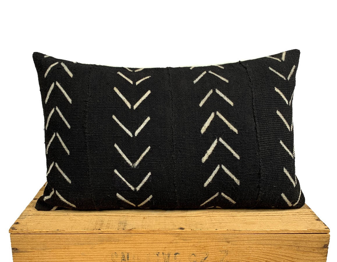 Meditation online Cushion Half Moon - African Mud Cloth Arrows Black